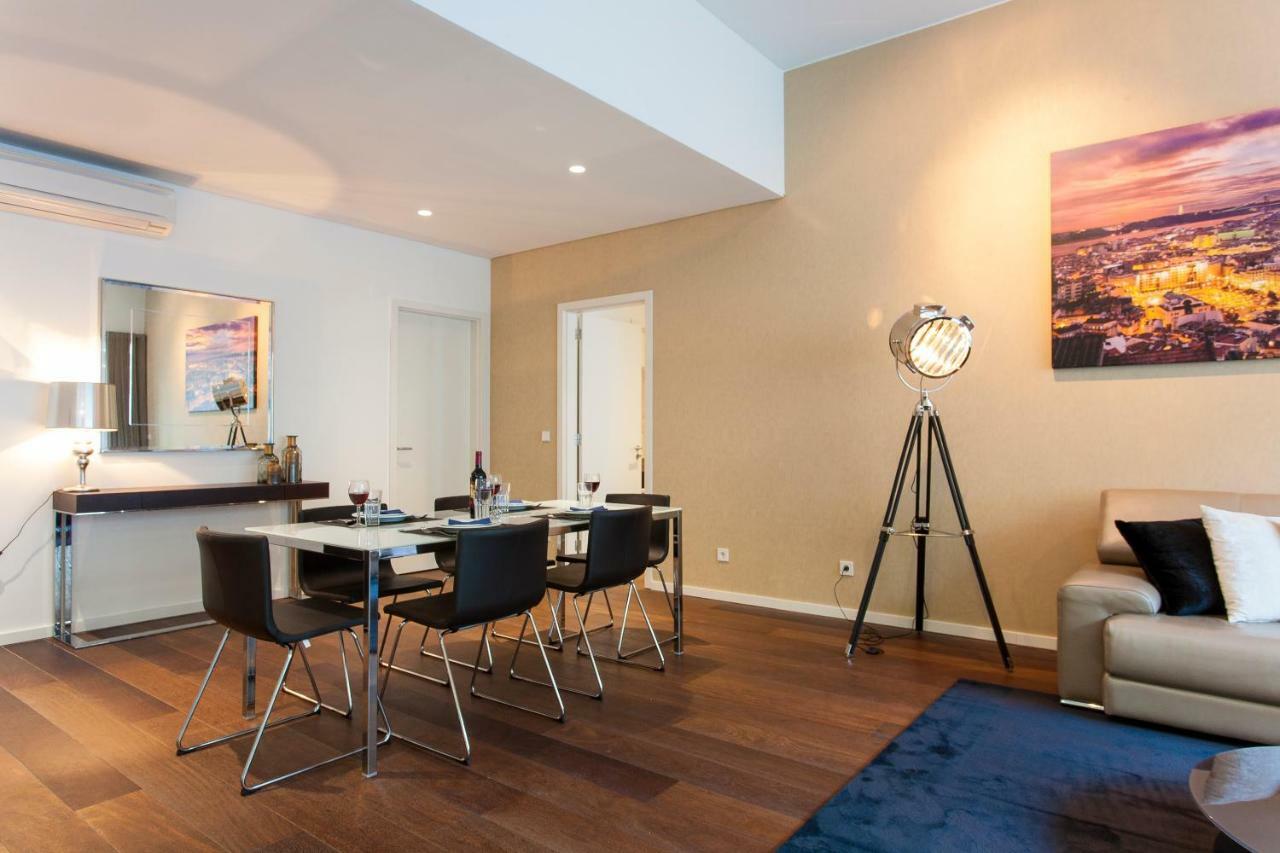 Apartment Altido Luxurious And Spacious 1-bed Apt With Huge Terrace By Parque Subway Lisbon